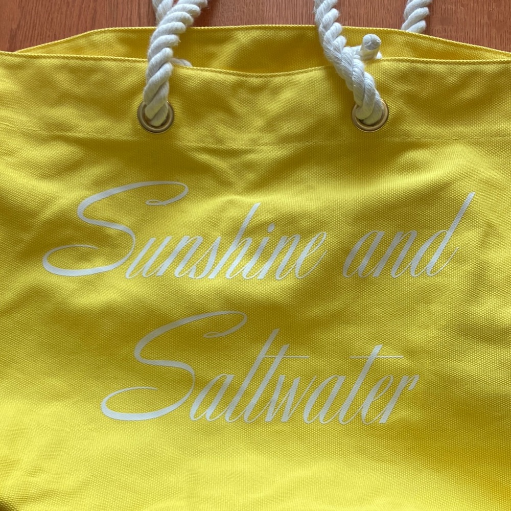 🌸5/$20 Sunshine ☀️ and salt water 🌊 yellow Beach Bag